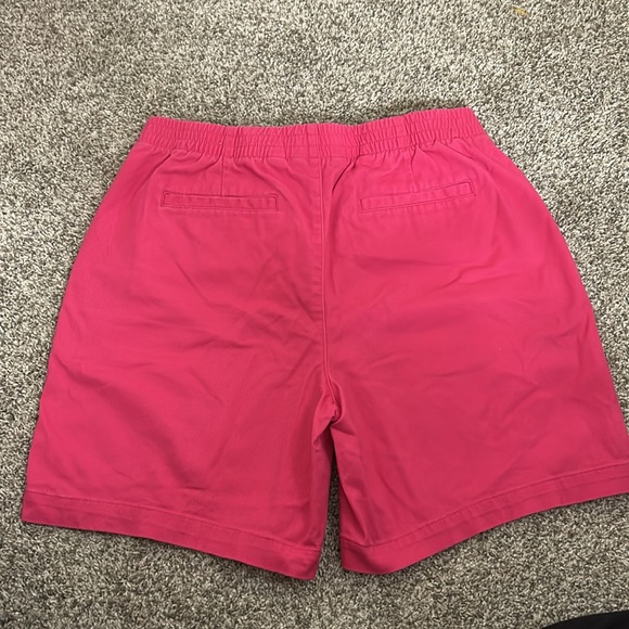 Land’s End Pull On Short - she is PINK - Picture 2 of 4